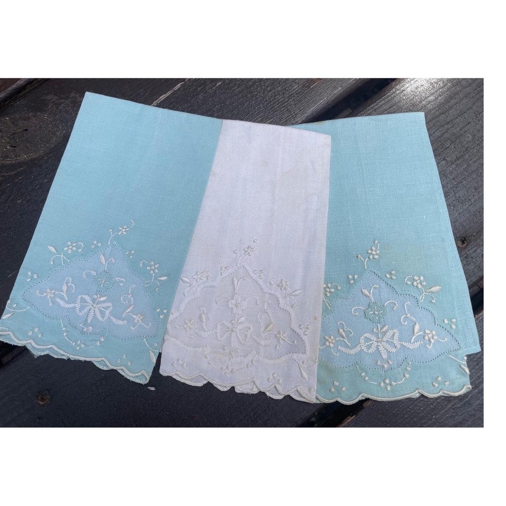 Vintage Embroidered Handkerchief Set 3pc‎ Aqua Blue White Scalloped Lace Linen